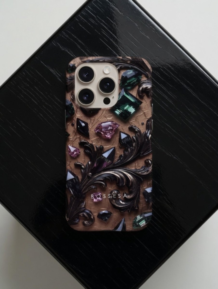 iPhone 16 Plus dėklas „Kristalų Tamsa“