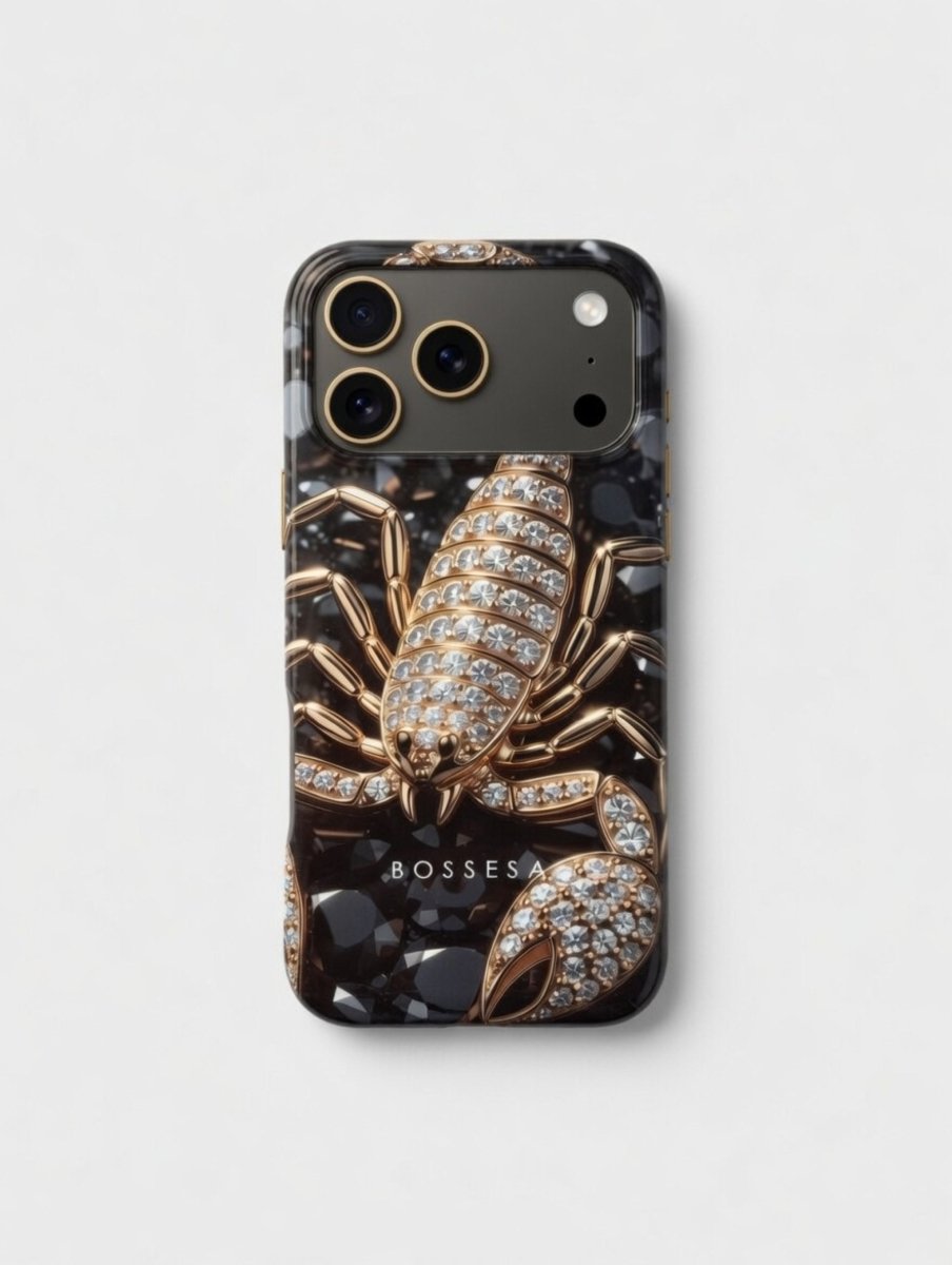iPhone 17 Pro dėklas „Nakties Skorpionė“