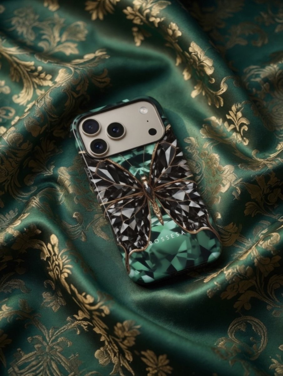 iPhone 17 Pro dėklas „Nakties Sparnai“