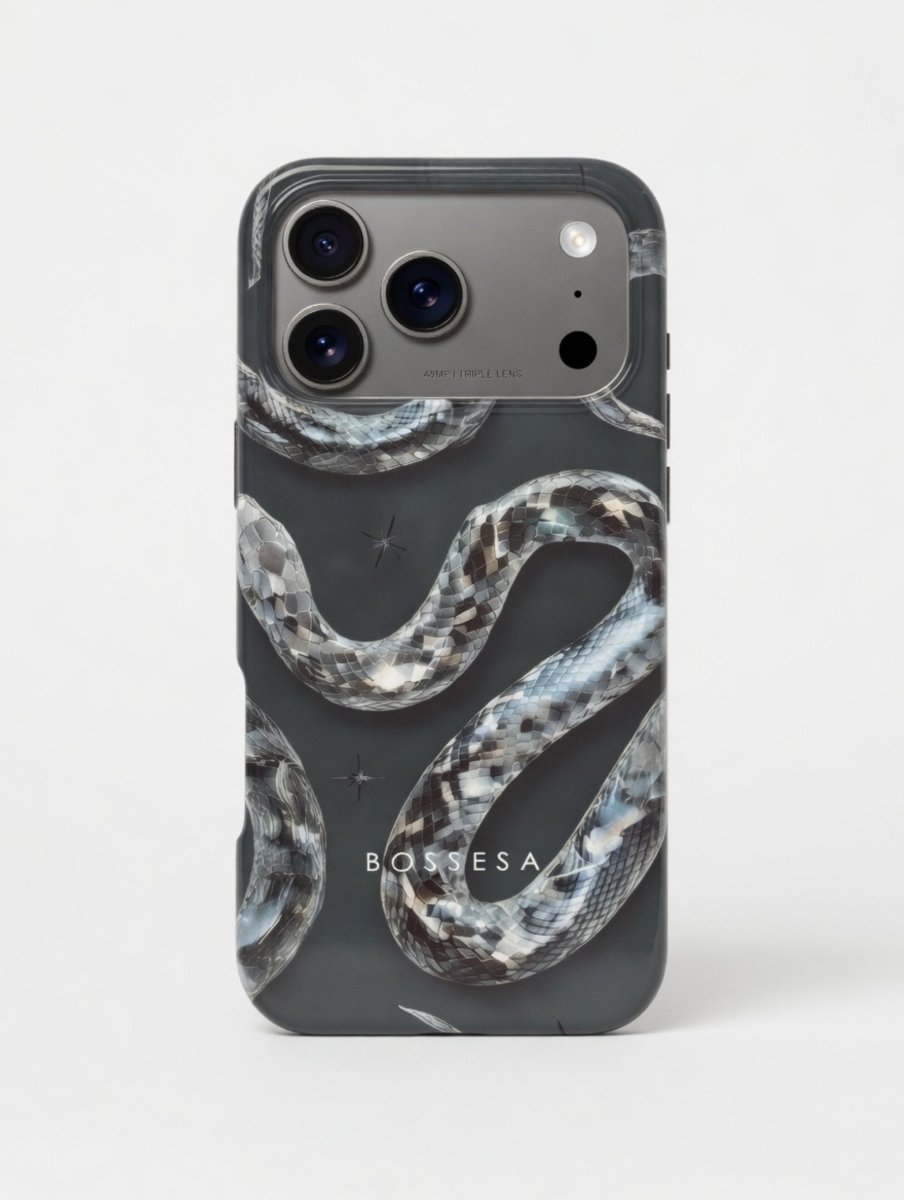 iPhone 17 Pro dėklas „Gyvatės Švytėjimas“