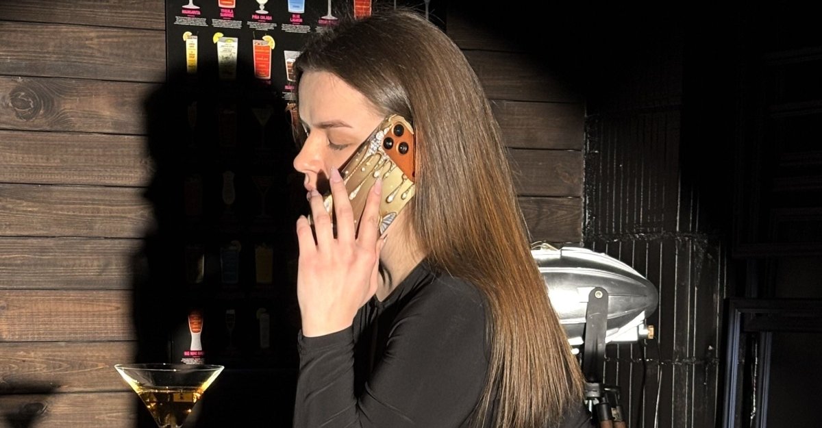 iPhone 17 dėklas „Drugelio Auksas“